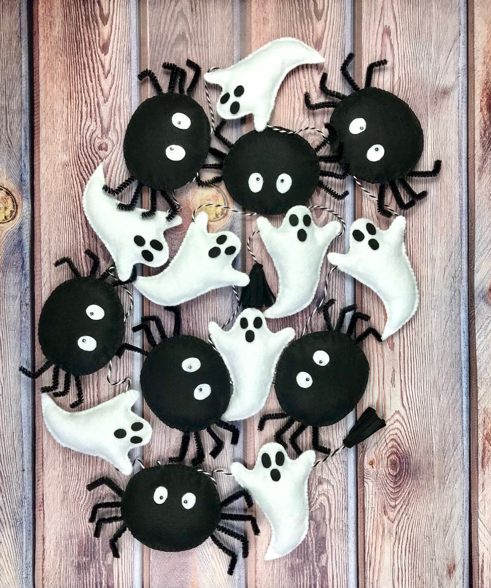 Halloween Felt Garland
 Halloween felt garland 15 items autumn decor Halloween