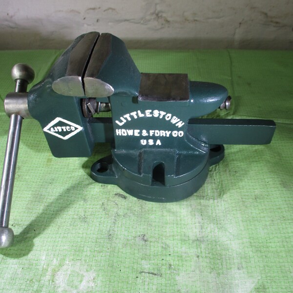 Littlestown No. 900 Bench Vise. Restored and Repainted. 3" Smooth Jaws and Built-In Pipe Jaws.