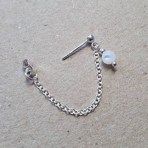 Sterling Silver and Mother of Pearl Bead Helix Cartilage Chain Earring. Single Earring. 925 Silver Chain and Stud.