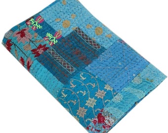 Trapunta Kantha turchese: coperta patchwork king size