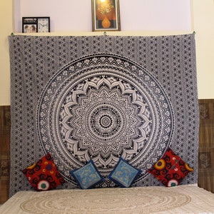 Wall Hanging Mandala Tapestry Indian Tapestry Hippie Tapestr Boho Tapestry Psychedelic Tapestry gift idea Large Tapestry Printed fabric