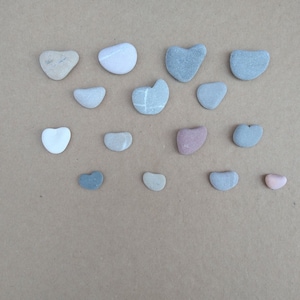15 Natural Heart Shaped Pebbles, Heart Rocks, Small and Medium Stone Hearts, Love Stones, Wedding Table Decor, Sustainable Valentine's Gift