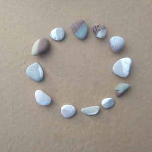 12 Bicolor Natural Sea Stones, Gray-White, Brown-Green, Pink-white Pebbles, bicolor Natural Pebbles