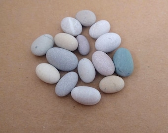 15 Small Olive-shaped Pebbles, Stone Jordan Almonds, Smooth Oval Full-bodied Pebbles, Wedding Decoration, Small Craft Stones, Egg-shaped