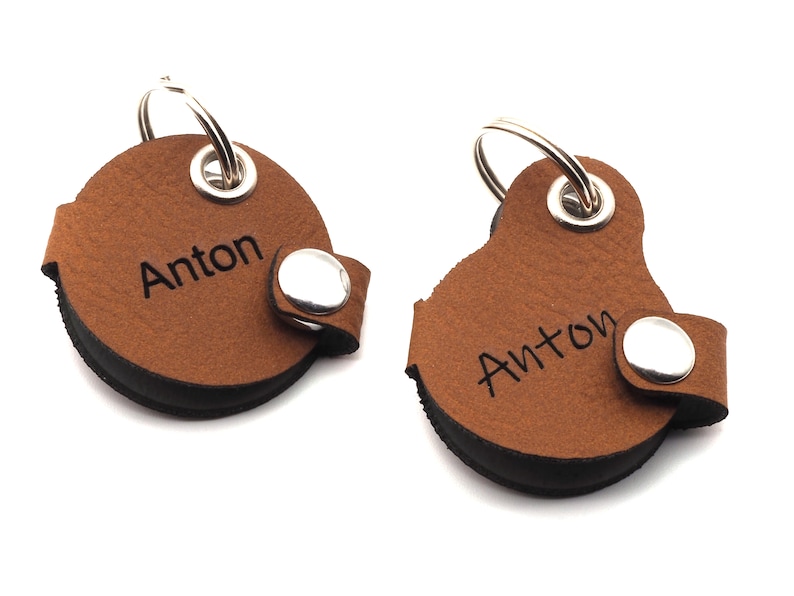 Dog tag bag with push button engraving Brown made of imitation leather engraved on both sides Diameter approx. Ø30mm image 2