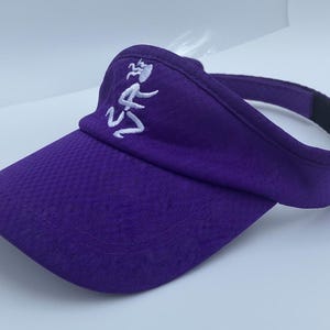 VISOR purple runner girl