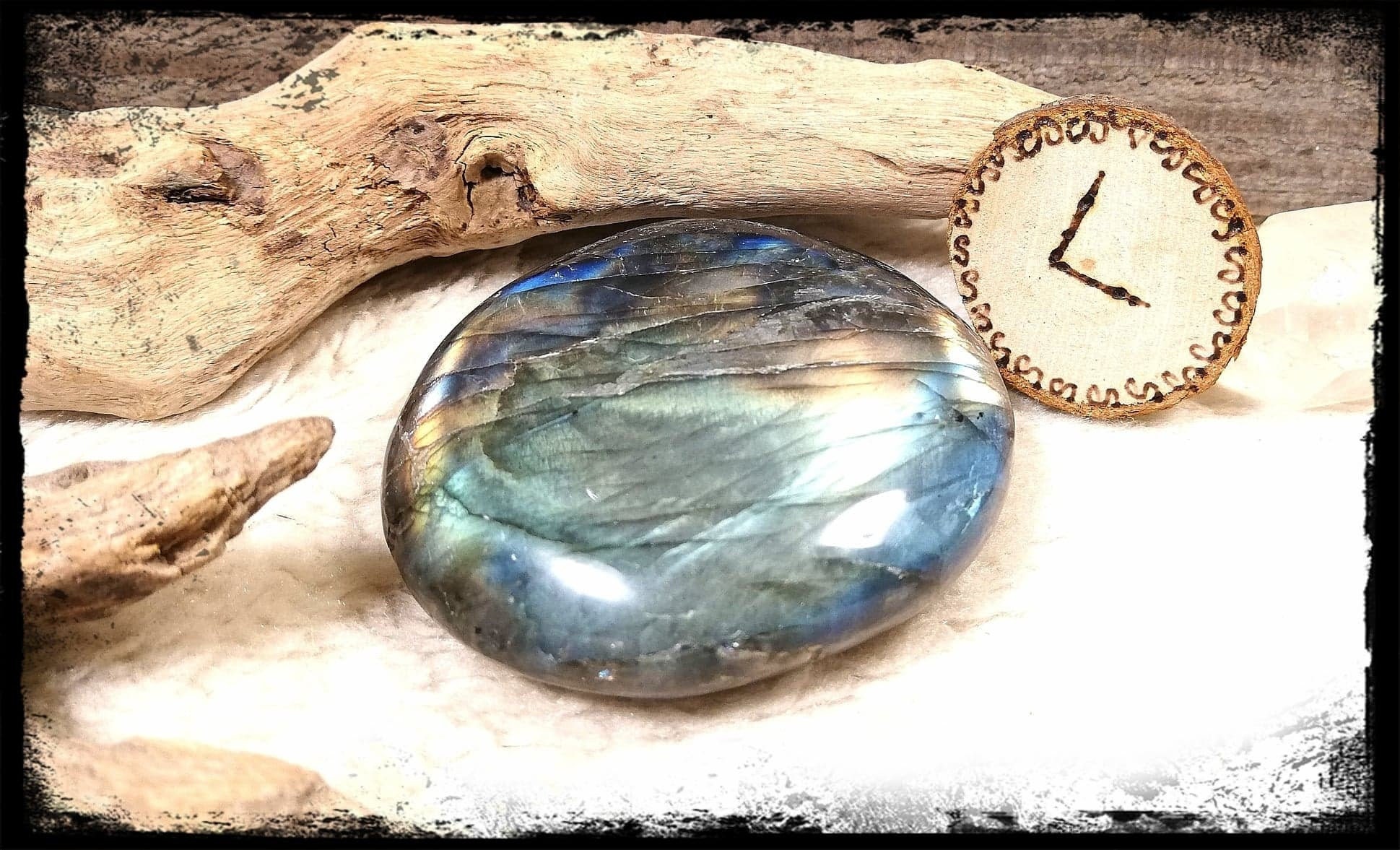 Galet en Labradorite