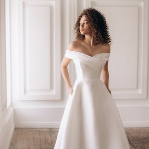 50s Wedding Dress Minimalist Satin Bridal Gown Tea Length