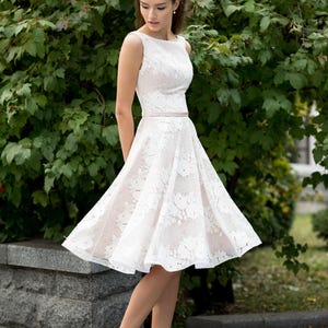 1950s wedding dress, lace A line bridal gown, sleeveless floral prom dress, tea length satin cocktail dress