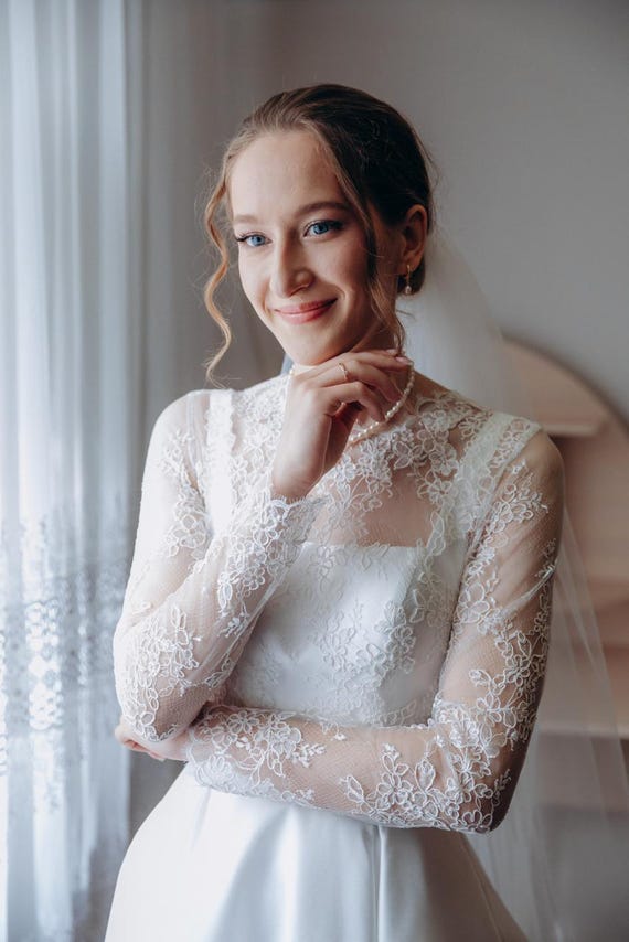 classic long sleeve wedding dresses Chic Mermaid Bateau Lace Dress Rustic Vintage Brid SELINADRESS please consult our rush service options Eva Fashion 5293 A Line
