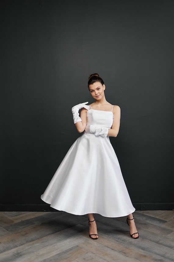 chinese dress ladies White Bridal Short Dress T-Length A-line Sweetheart Pearls Spaghetti Straps Tea  Length Dress – Dbrbridal main image 0