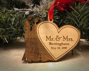 Christmas Ornament - Anniversary Heart w/Couple Wood