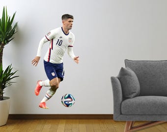 Adesivo da parete raffigurante il giocatore di calcio Christian Pulisic – Adesivo in vinile rimovibile a grandezza naturale per la casa, la caverna dell'uomo, la palestra, la sala sportiva – Regalo