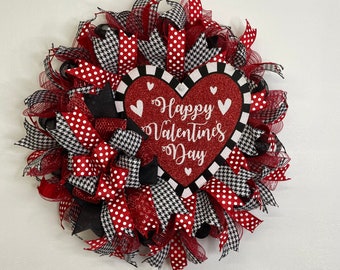 Valentine Wreath, Happy Valentine's Day Wreath, Heart Wreath, Valentine Front Door Decor, Buffalo Check Valentine Decor