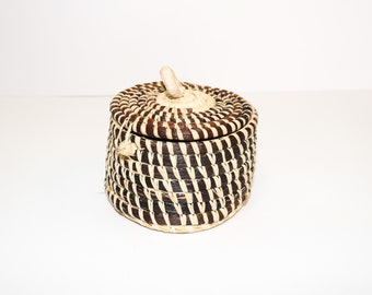 Banana Leaf Jewelry Box