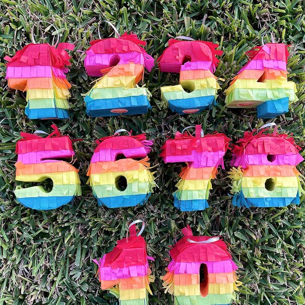 Kipp Brothers Mini Piñata - Surprise Color & Design (One Random Item)