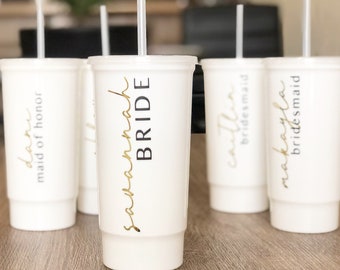Copas de despedida de soltera personalizadas - Copas de fiesta de plástico con tapa y pajita - Copas reutilizables hechas a medida - Copa de favor de despedida de soltera estética