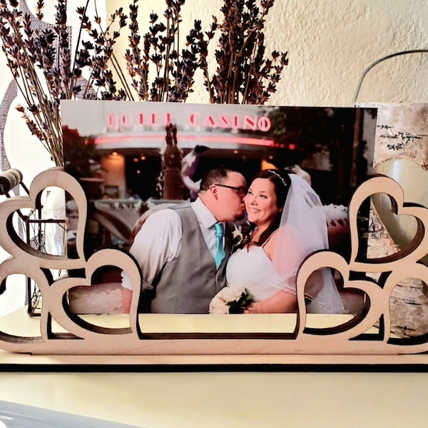 SVG Digital Download - Heart Photo Frame - Fits 5x7 or 4x6 Photos -  Laser File