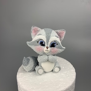 Fondant raccoon , Fondant cake topper, Raccoon figure for cake, Baby shower cake, Baby birthday, handmade raccoon, sugar paste raccoon