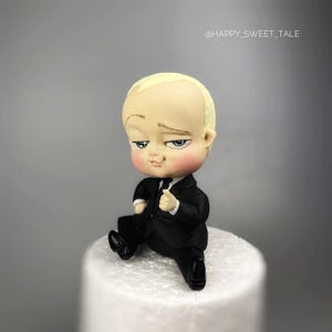 Handgemaakte fondant taarttopper babyjongen, jongen suikerpasta, fondant taarttopper jongen, babyshower, decoratie babyverjaardagstaart, baby voor taart