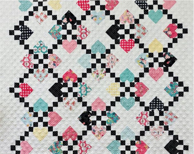 fall-foliage-quilt-pattern-leaves-maple-leaf-quilt-designed-by