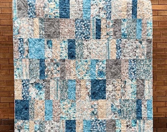 SLICED BREAD Quilt Pattern, Scrappy Quilt,  Designed by Renee Den Beste of My Beste Quilt Co