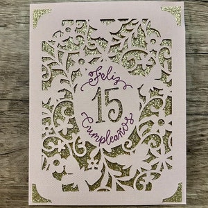 Tarjeta de felicitación hecha a mano para quinceañera