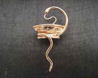 14K Gold Bowl of Hygieia Lapel Pin