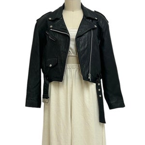 Petite veste de moto en cuir noire pour femme, manteau de moto court coupe décontractée vintage des années 90 M