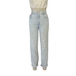 lightest wash vintage levis 90s minimalist faded slim fit cigarette jeans size M