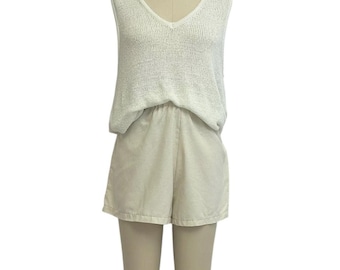 Vintage White Knit Tank Top: 90s Minimalist Sleeveless Sweater Vest