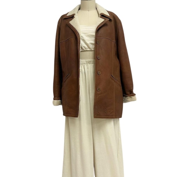 vintage sheepskin coat minimalist streamlined button up shearling womens leather jacket M