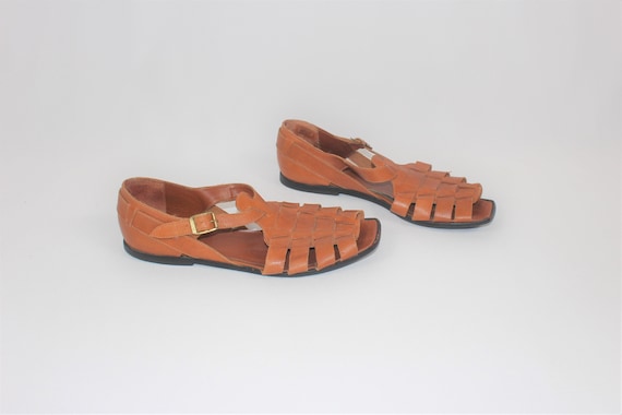 leather woven strappy sandals 90s minimal square t