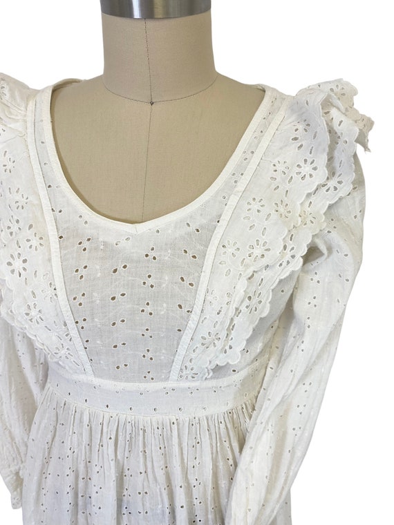 white eyelet cotton dress boho lace Edwardian wed… - image 3