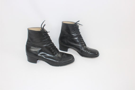 black leather lace up boots 90s Nine West minimali