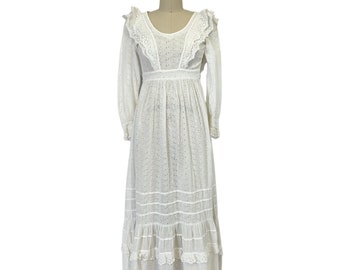 white eyelet cotton dress boho lace Edwardian wedding dress xs