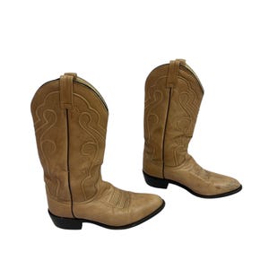 beige ornate cowboy boots vintage boho pull on textured western boot 8