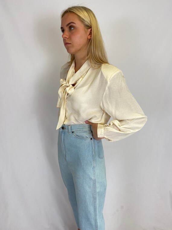 Cream Silk Pussy Bow Blouse 80s 