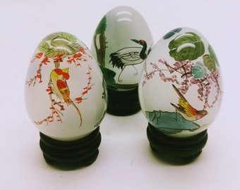 in it/'s own case to protect this delicate object Made in China, Birds with flowers Unique Handpainted Egg