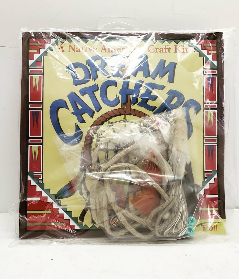 Vintage 1990s Kid/'s Native American Dreamcatcher Arts and Crafts Kit American Indian Make Your Own Dream Catcher Feathers Beads How to Book