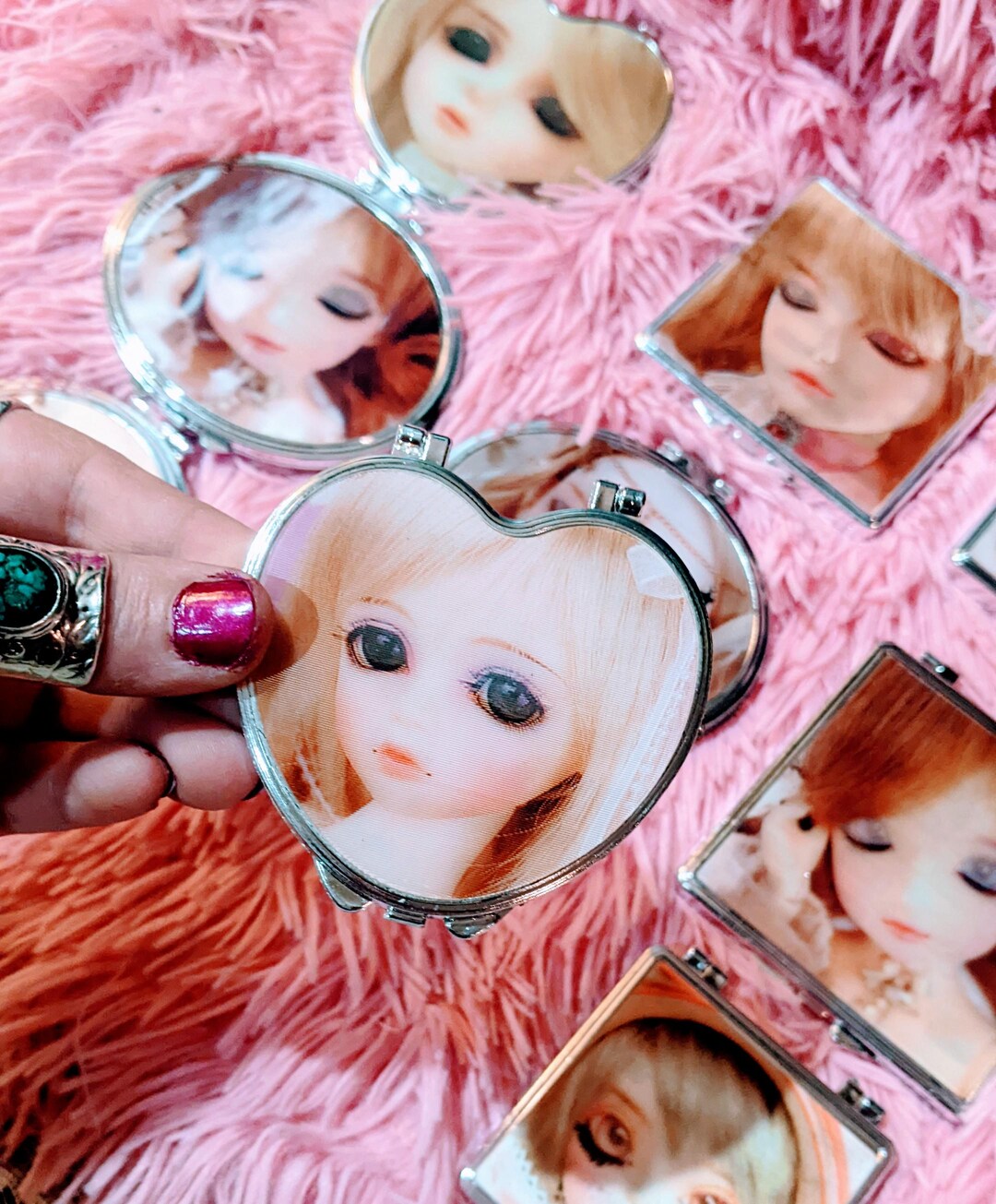 Y2K Aesthetic Kawaii Holographic Anime Big-eyed/ Eyes Open/ Closed Girl ...