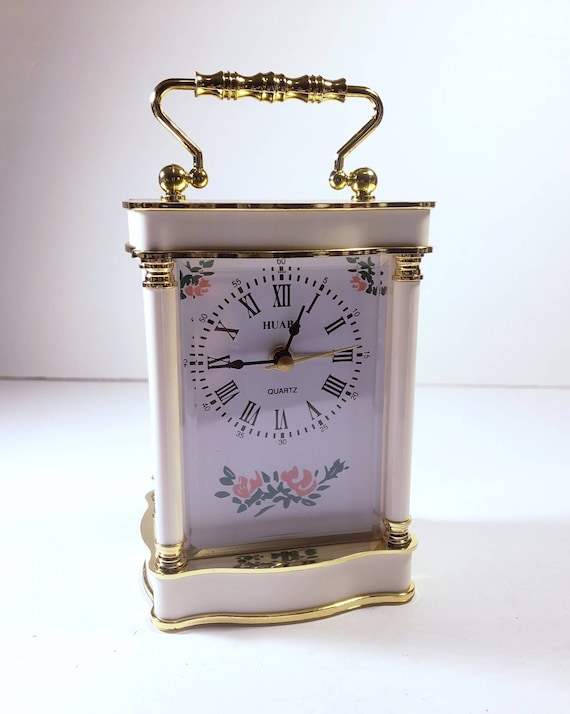 Vintage Huaba Quartz Carriage Style Alarm Clock Vintage Huaba Quartz Carriage Style, Carriage Alarm Clock