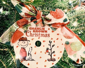Vintage Quilted Snoopy Christmas Ornament Peanuts Christmas Ornament With Red Yarn Bow Home Living Ornaments Accents Colonialgolfhart Com Vintage Quilted Snoopy Christmas Ornament Peanuts Christmas Ornament With Red Yarn Bow Home Living Ornaments Accents Colonialgolfhart Com