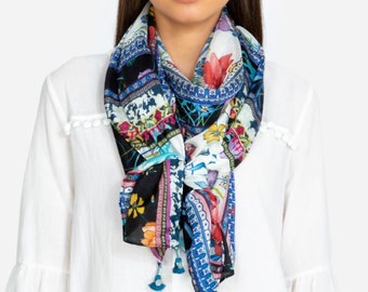 johnny was silk scarves