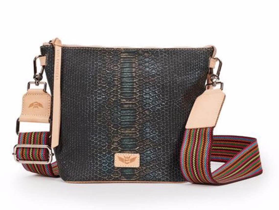 black cross body bag gold chain