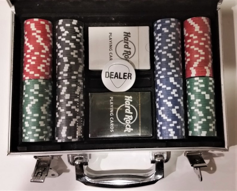 Travel Poker chip set, Metal case from Hard Rock Cafe, Hologram Sticker image 3