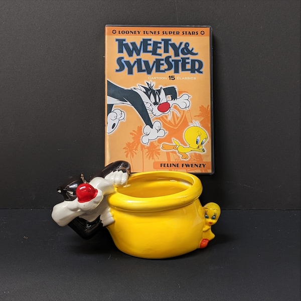 Sylvester the Cat and Tweety Bird Looney Tunes Cartoon Character Bowl