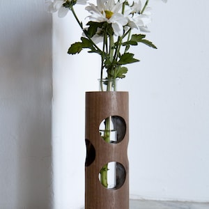 Walnut soliflore