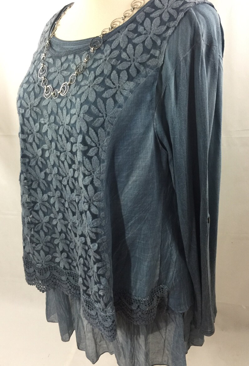 Blue tie dye long sleeve stretchy dress Classy blue lace floral top sleeveless lace top. woman tie dye 2 pieces set