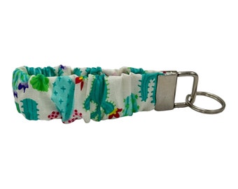 Cactus Cotton Scrunchie Keychain Wristlet, Key Fob Lanyard, Key Fob Wristlet, Sturdy Key Holder, Women's Gift Handmade Scrunchie Wristlet